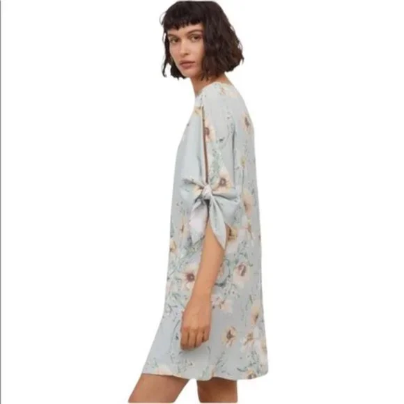 H&M Tie-sleeved Floral Print Casual Dress NWT Size 6 - Picture 1 of 9